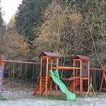 Ve Skiresortu Poustevnik - *