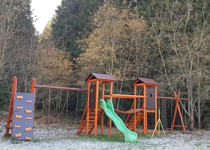 Ve Skiresortu Poustevnik - *
